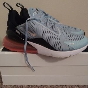 Nike Womens Airmax 270